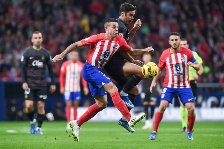 里程悲！伦纳德快船生涯30+次数达到70次，升至队史第二（伦纳德快船生涯第70场30+，升至队史第二）