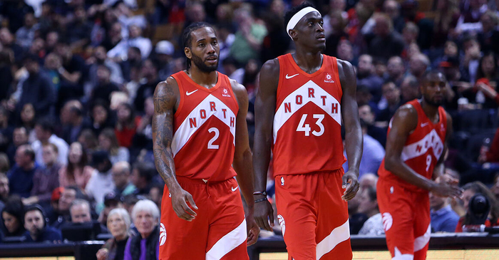 独一档！库里单场7&8&9&10记三分的场次均位列历史第一（史无前例！库里单场投进7、8、9、10记三分的次数均为历史第一）