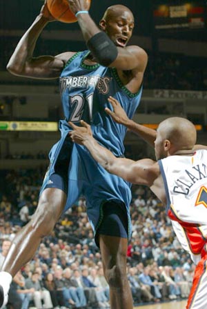 马德兴：U17国足23人名单敲定，邝兆镭10号，梁仕宇落选（马德兴：U17国足23人最终名单出炉，邝兆镭身披10号，梁仕宇无缘）