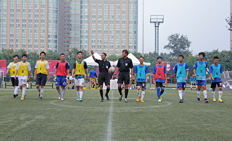 落下风，巴萨9次客场对阵比利时球队输5场（巴萨客战比利时队战绩不佳：9战5负）