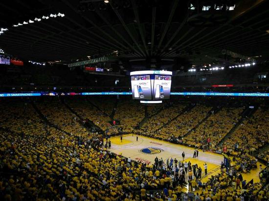 意甲-博洛尼亚VS克雷莫纳：小球会被看好争冠（意甲-博洛尼亚战克雷莫纳：小球队更被看好问鼎冠军）