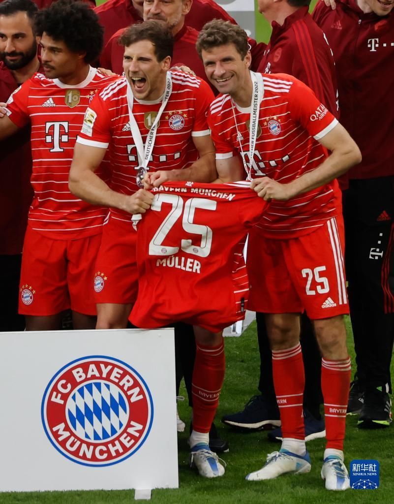 中超：上海海港主场3-2战胜长春亚泰