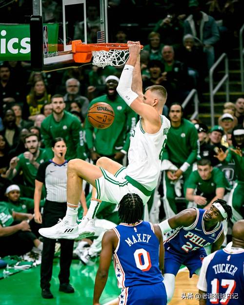 图片报：因球迷禁令，大部分法兰克福高层放弃前往那不勒斯（《图片报》：受球迷禁令影响，多数法兰克福高层决定不赴那不勒斯）